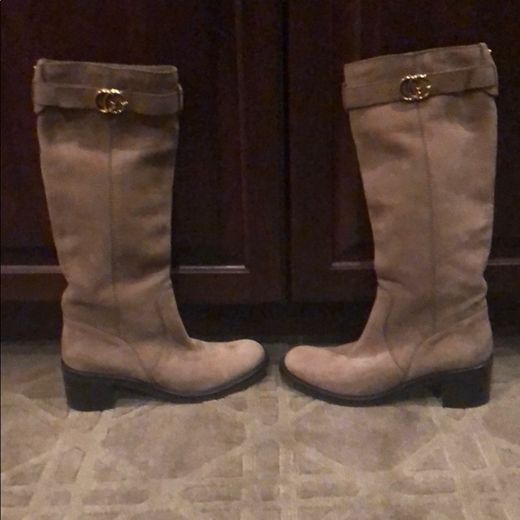 Authentic Gucci knee high suede/leather boot - Picture 2 of 7
